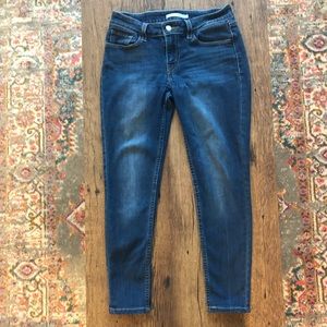 Levi’s 535 Skinny Jeans